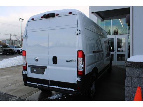 New 2026 RAM ProMaster 2500 w/ Premium Convenience Group image 30