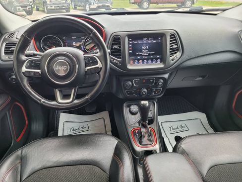 Used 2019 Jeep Compass Trailhawk w/ Cold Weather Group AWD/4WD image 45