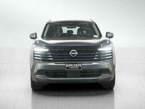 Used 2025 Nissan Kicks SV w/ SV Premium Package AWD/4WD image 8