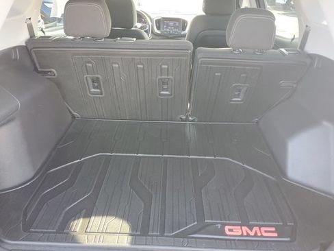 Certified 2024 GMC Terrain SLE w/ Driver Convenience Package FWD image 7