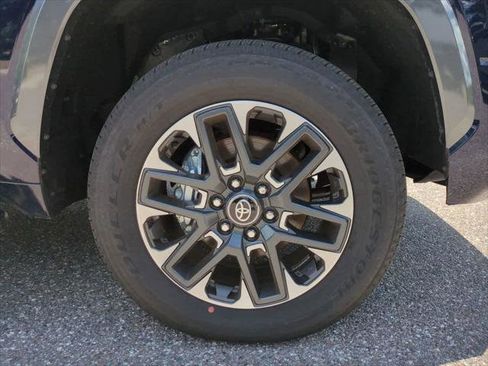 Certified 2026 Toyota Tundra Limited AWD/4WD image 9