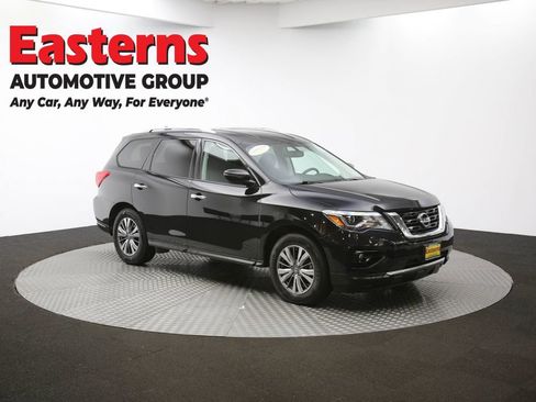 Used 2019 Nissan Pathfinder SV image 49