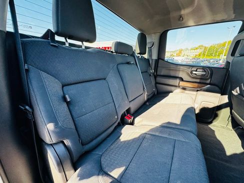 Used 2019 Chevrolet Silverado 1500 LT Trail Boss w/ Convenience Package image 18