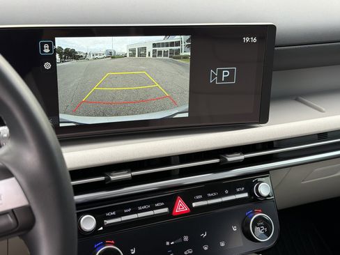 Used 2025 Hyundai Tucson SEL FWD image 25