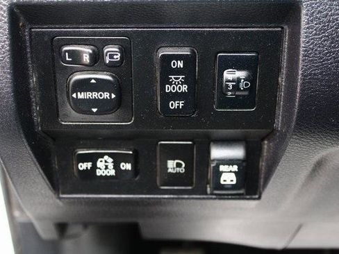 Used 2021 Toyota Tundra Platinum image 14