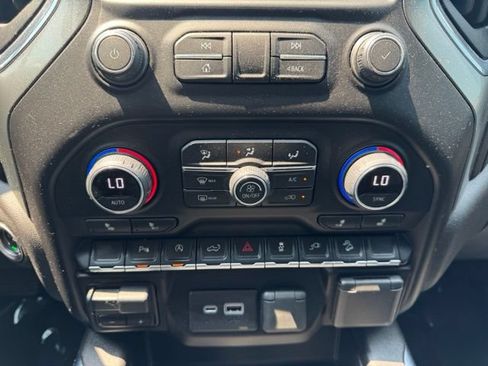 Certified 2021 Chevrolet Silverado 1500 LT Trail Boss w/ Convenience Package II AWD/4WD image 19
