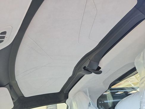 New 2026 Chevrolet Corvette Stingray Premium Cpe w/ Z51 Performance Package image 25