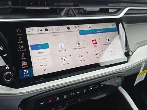 New 2026 Jeep Cherokee Limited image 35