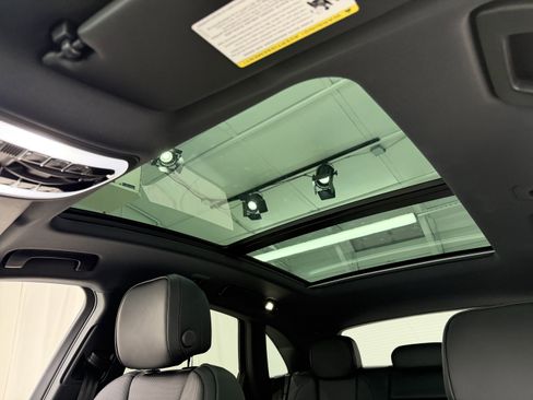 New 2026 Porsche Macan image 33