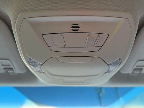 Used 2018 Ford Focus Titanium FWD image 41