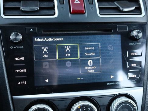 Used 2017 Subaru Crosstrek 2.0i Premium image 32