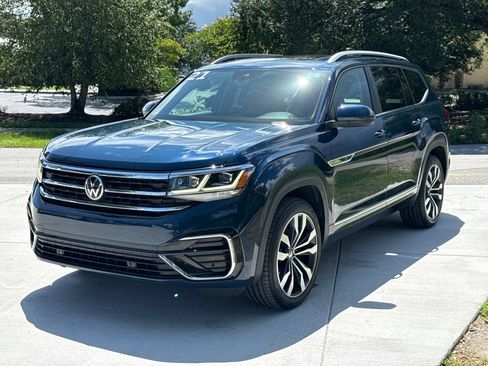 Used 2021 Volkswagen Atlas SEL R-Line AWD/4WD image 3