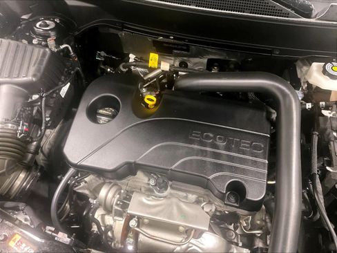 Used 2025 Chevrolet Equinox LT image 35