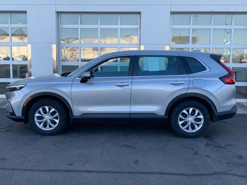 Used 2024 Honda CR-V LX image 3