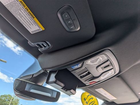 Used 2022 RAM 1500 Big Horn AWD/4WD image 37