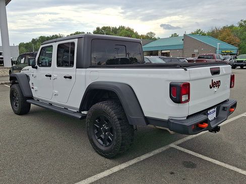 Used 2023 Jeep Gladiator Mojave w/ Cold Weather Group AWD/4WD image 28