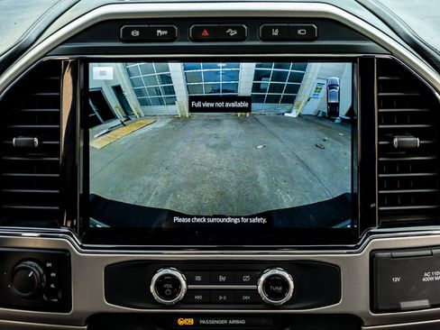 Used 2022 Ford F450 Platinum w/ FX4 Off-Road Package image 24