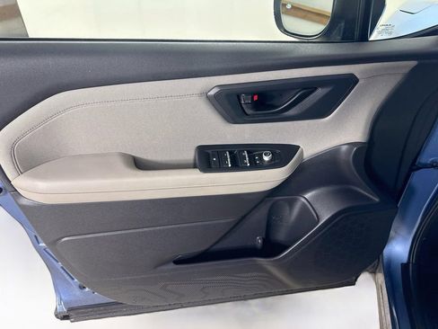 Certified 2025 Subaru Forester Premium w/ Convenience Package #1 AWD/4WD image 11