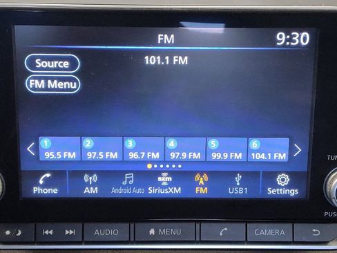 Used 2022 Nissan Sentra SV FWD image 25