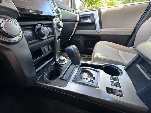 Used 2022 Toyota 4Runner SR5 Premium w/ Moonroof Package AWD/4WD image 16