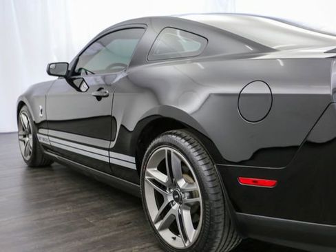 Used 2011 Ford Mustang Shelby GT500 w/ Electronics Pkg RWD image 28