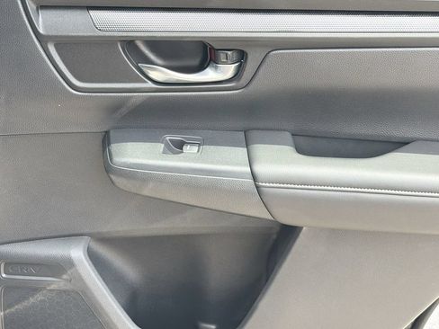 Used 2025 Honda CR-V EX image 30