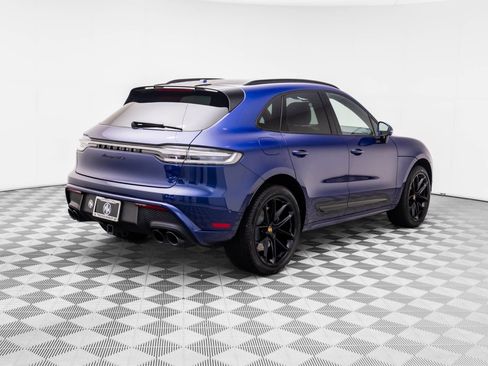 Certified 2025 Porsche Macan GTS image 8