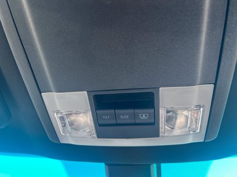 Used 2016 Ford Explorer Limited w/ Equipment Group 301A FWD image 20