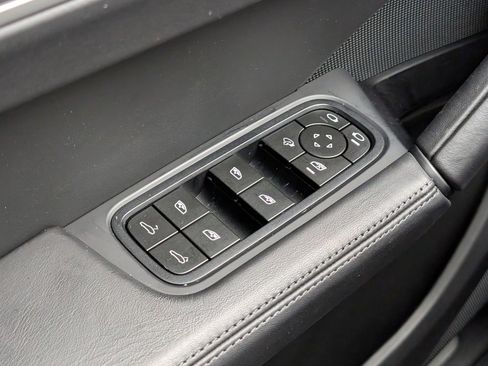 Certified 2024 Porsche Cayenne image 26