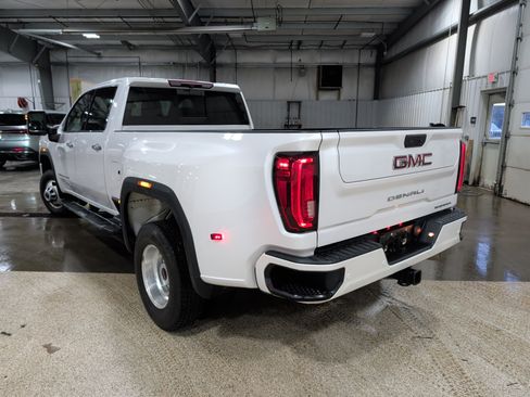 Used 2020 GMC Sierra 3500 Denali image 4