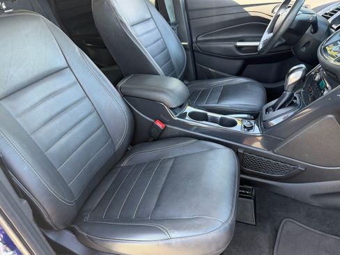 Used 2016 Ford Escape Titanium FWD image 11