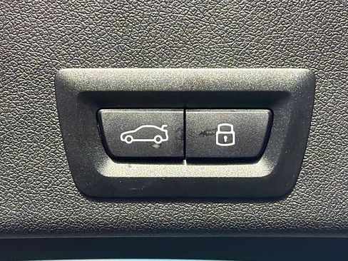 Used 2025 BMW X6 M60i image 13