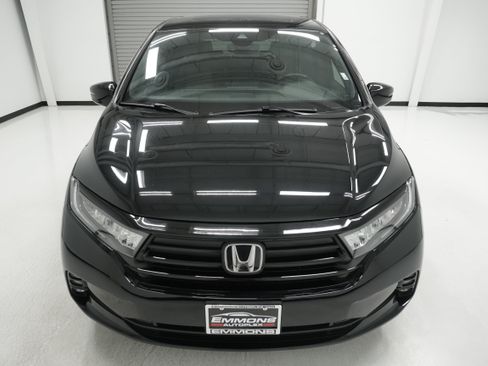 Used 2024 Honda Odyssey Sport image 2