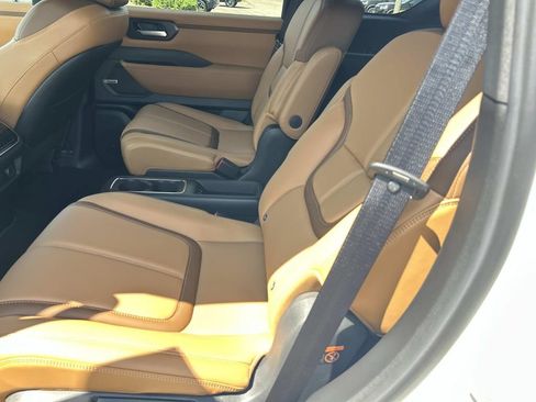 New 2026 Nissan Armada SL w/ Captain's Chari Seat Package AWD/4WD image 20
