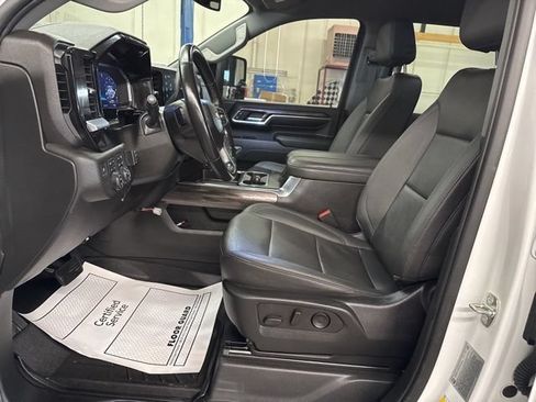 Used 2024 Chevrolet Silverado 2500 LTZ w/ LTZ Convenience Package AWD/4WD image 12