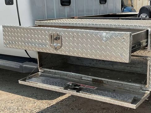 Used 2011 Ford F450 XL w/ Snow Plow Prep Pkg image 11