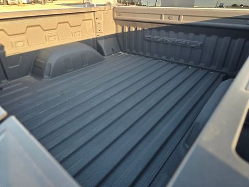 Used 2024 GMC Sierra 1500 Denali image 11