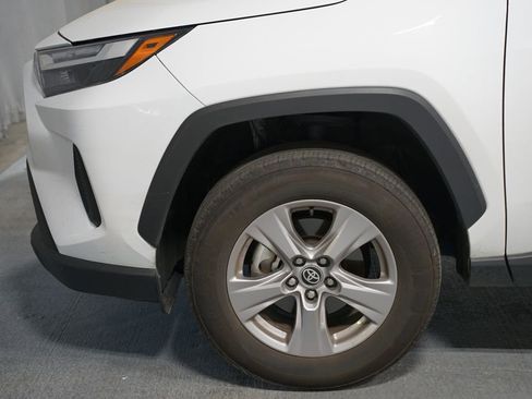 Used 2025 Toyota RAV4 XLE image 5