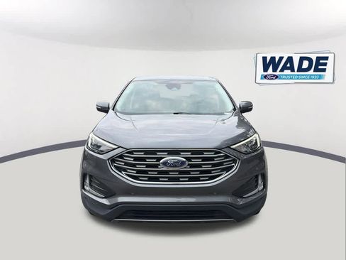 Used 2022 Ford Edge Titanium AWD/4WD image 2