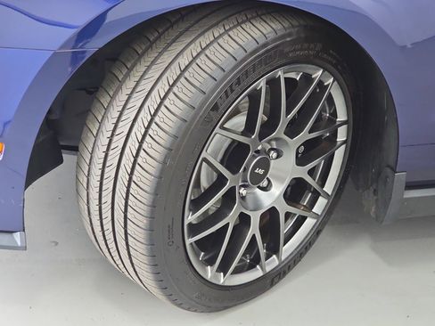 Used 2012 Ford Mustang Shelby GT500 w/ SVT Performance Pkg image 30