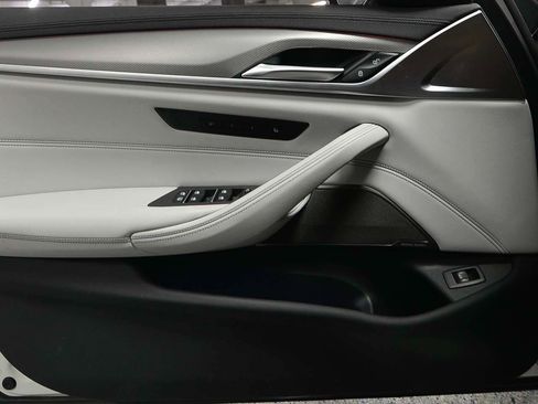 Used 2023 BMW M5 w/ Competition Package image 6