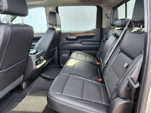 Used 2023 GMC Sierra 1500 Denali w/ Denali Reserve Package AWD/4WD image 14