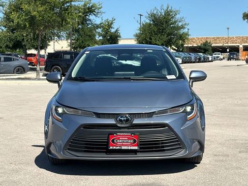 Used 2024 Toyota Corolla LE FWD image 2