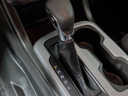 Used 2022 Chevrolet Colorado LT w/ Fleet Safety Package image 24