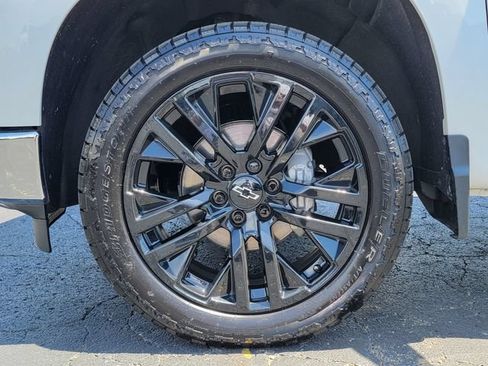 Certified 2023 Chevrolet Silverado 1500 LTZ w/ LTZ Convenience Package II AWD/4WD image 11