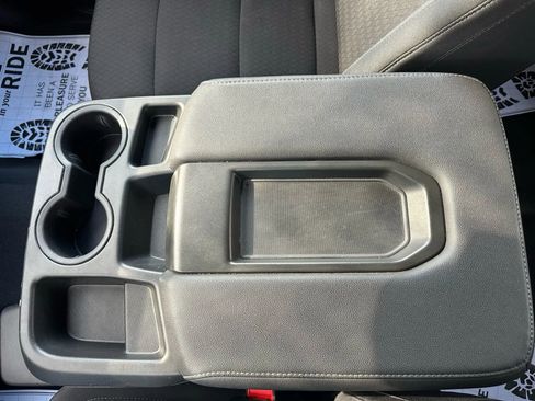 Used 2025 Chevrolet Silverado 1500 LT image 24