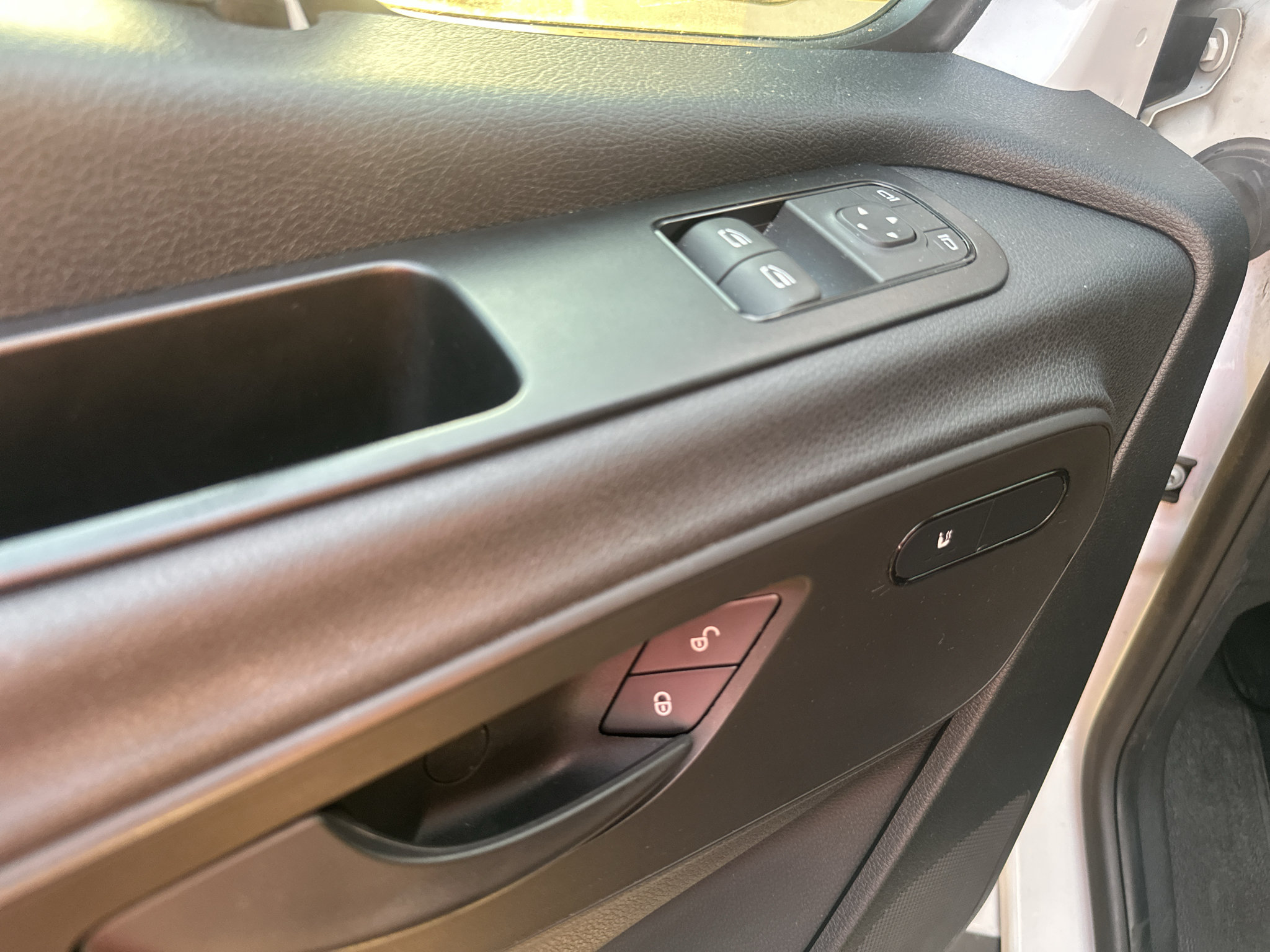 Used 2024 Mercedes-Benz Sprinter 2500 image 20