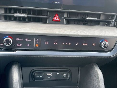 Used 2025 Kia Sportage X-Line w/ Premium Package image 20