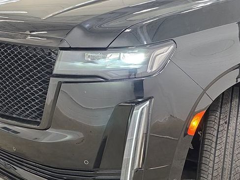 Used 2023 Cadillac Escalade Sport w/ Touring Package AWD/4WD image 31