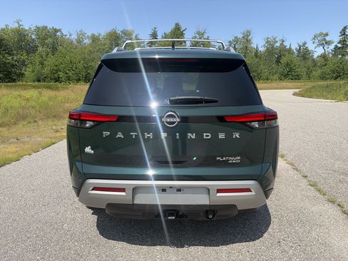 Certified 2024 Nissan Pathfinder Platinum AWD/4WD image 6